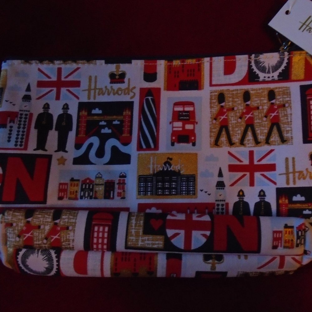 Harrods Iconic Travel Pouch - NWT